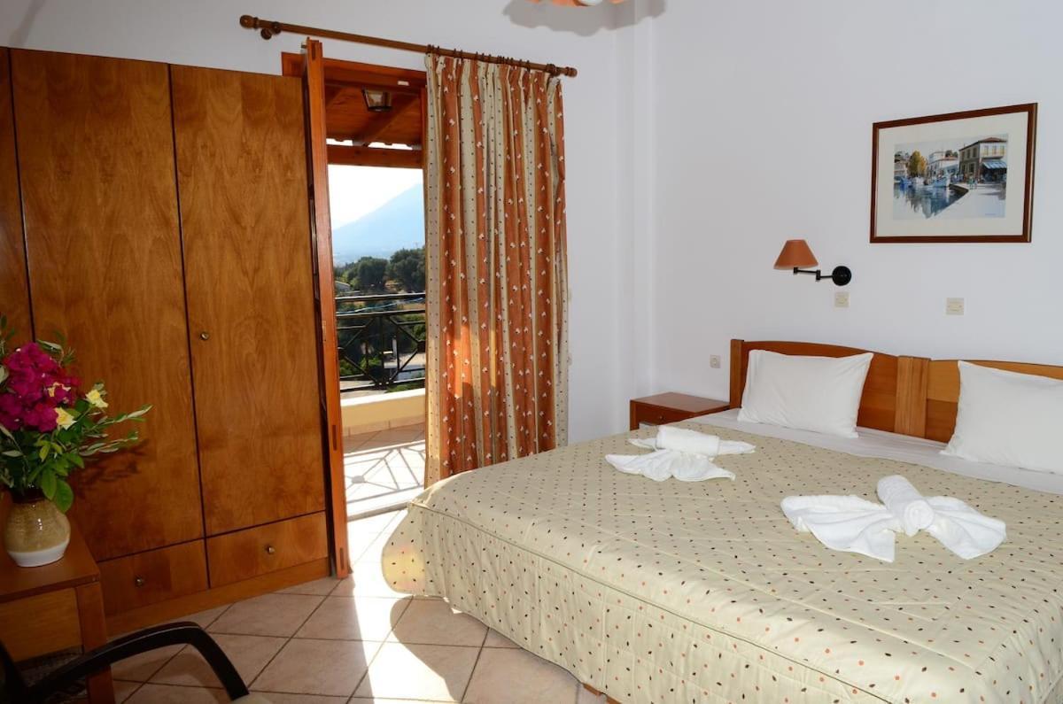Thalina Hotel Marathókambosz Kültér fotó